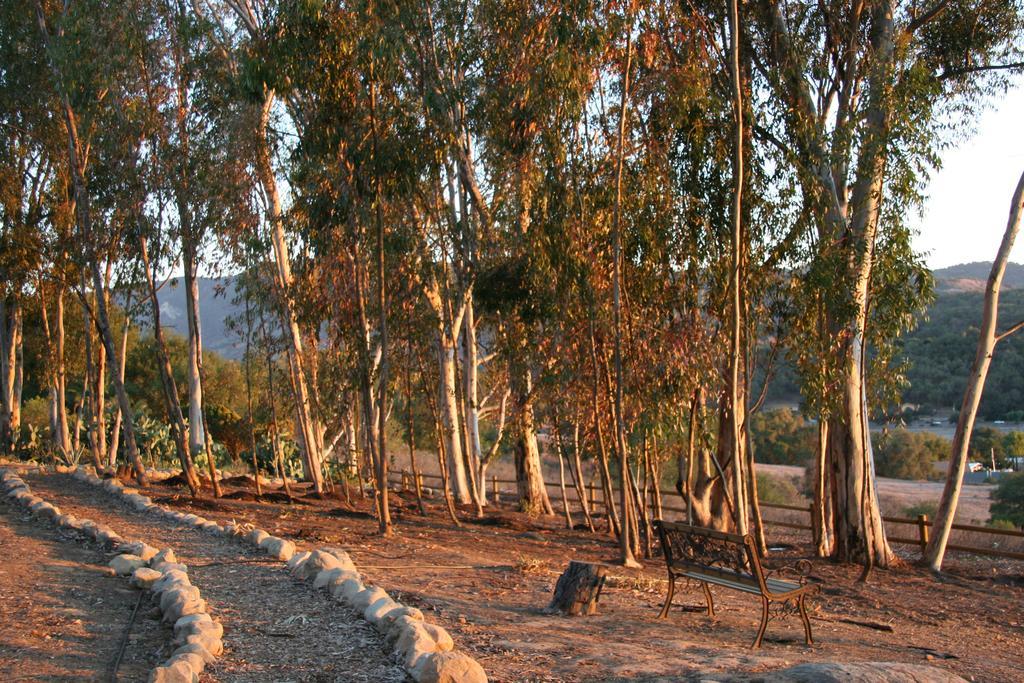 Ojai Retreat & Inn 외부 사진