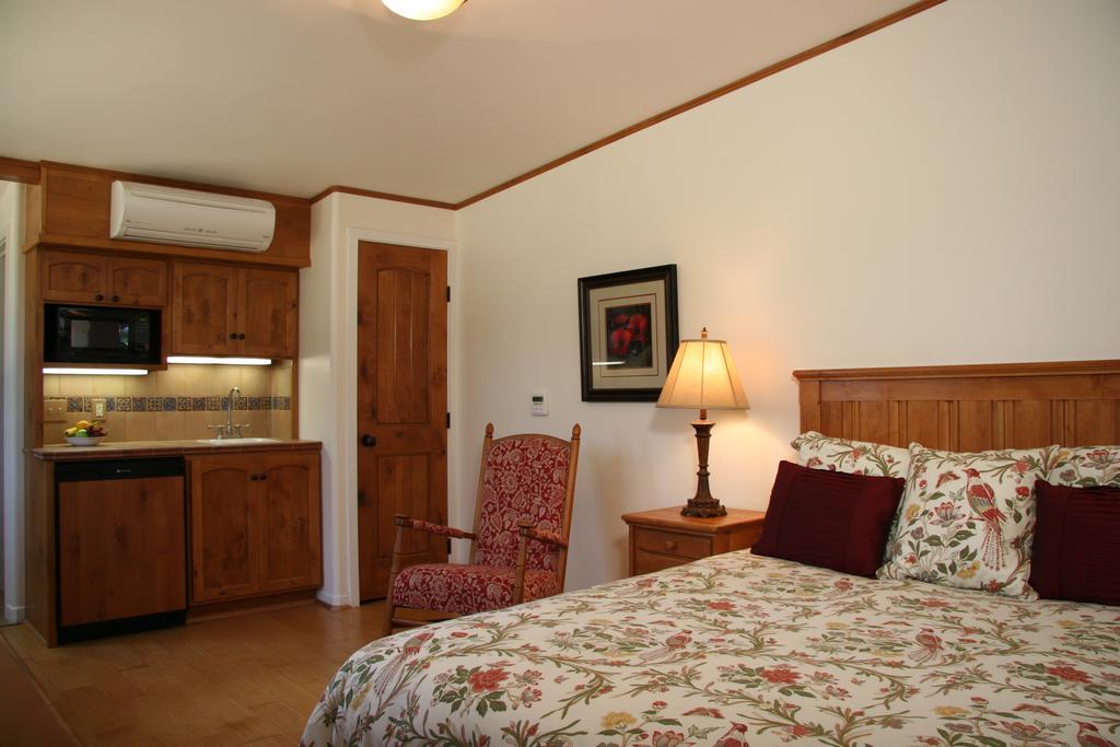 Ojai Retreat & Inn 외부 사진