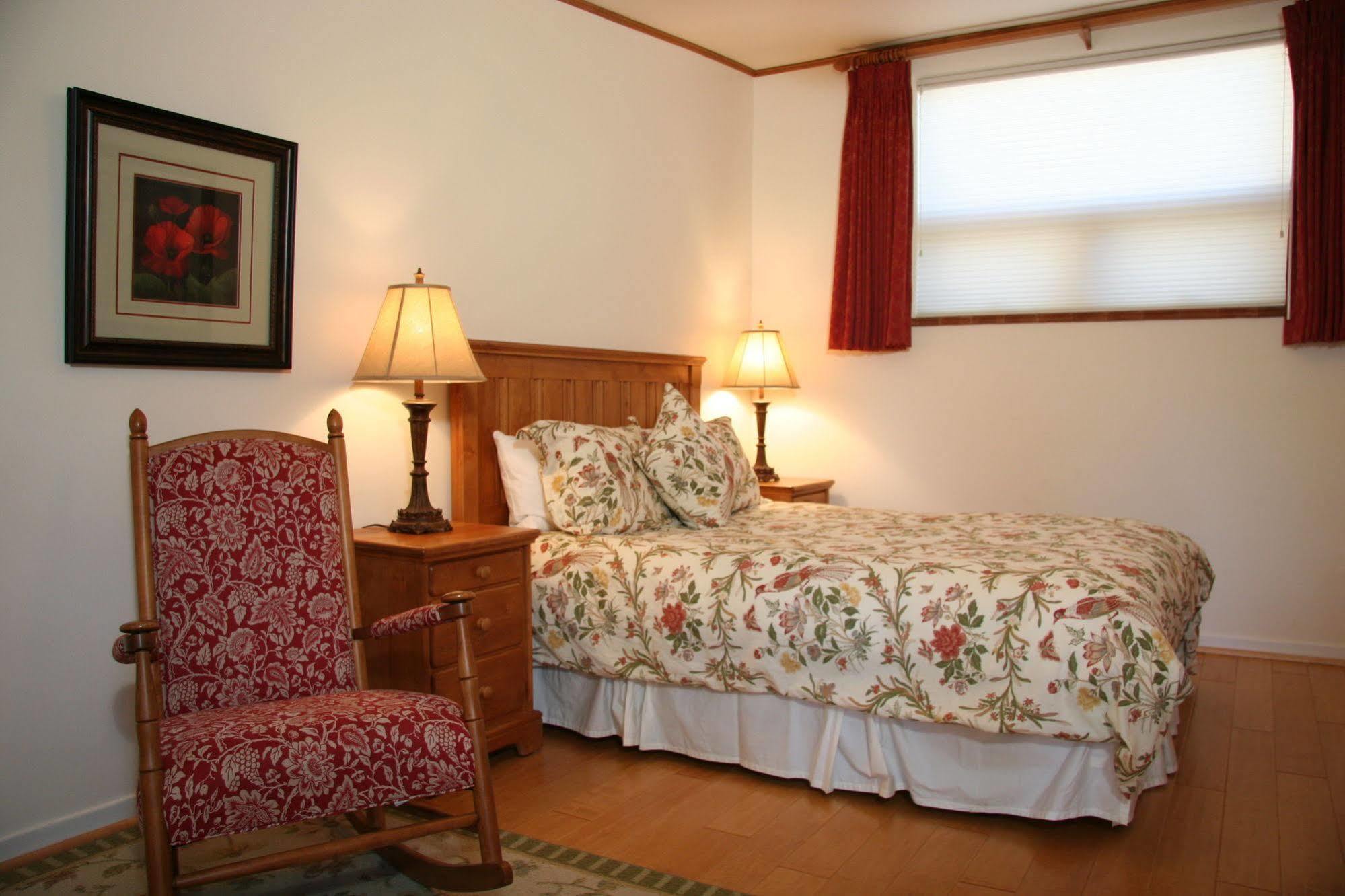 Ojai Retreat & Inn 외부 사진