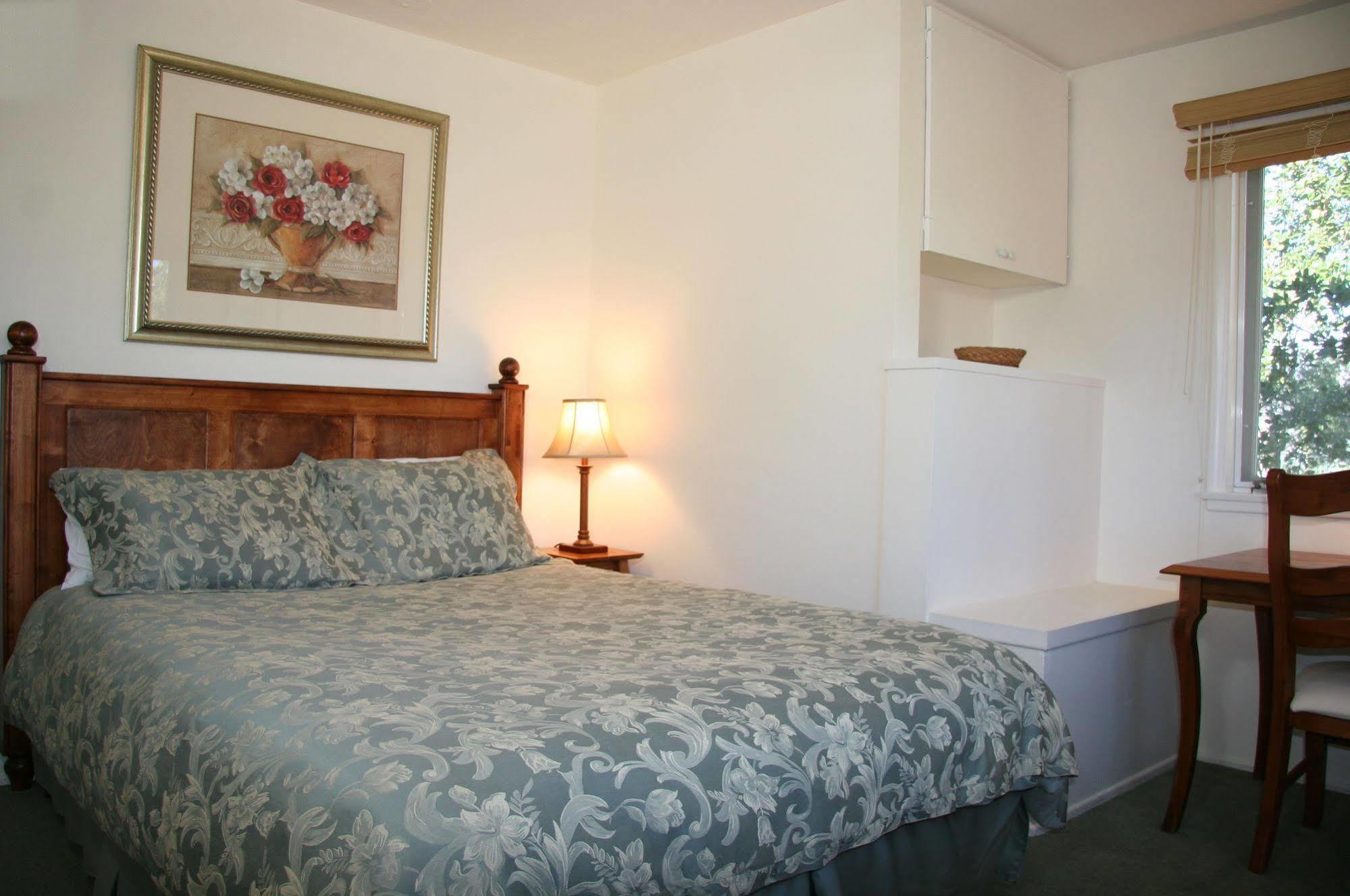 Ojai Retreat & Inn 외부 사진